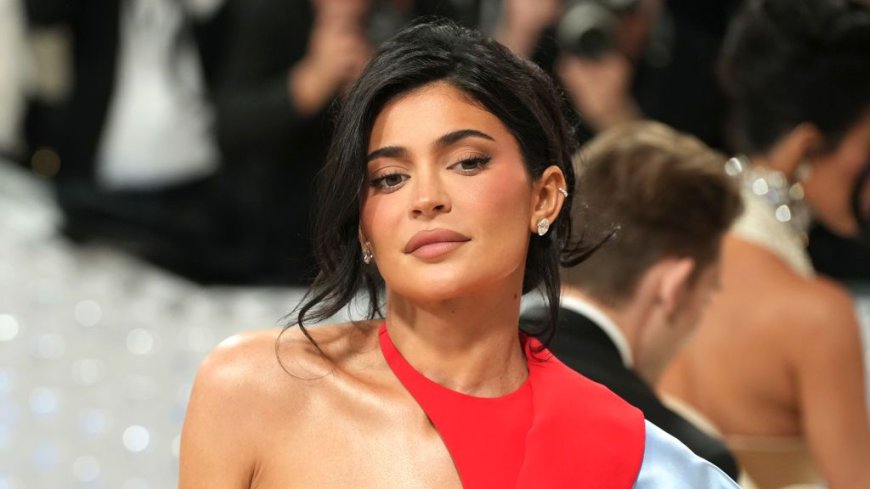 Kylie Jenner: Biography, Family, Education
